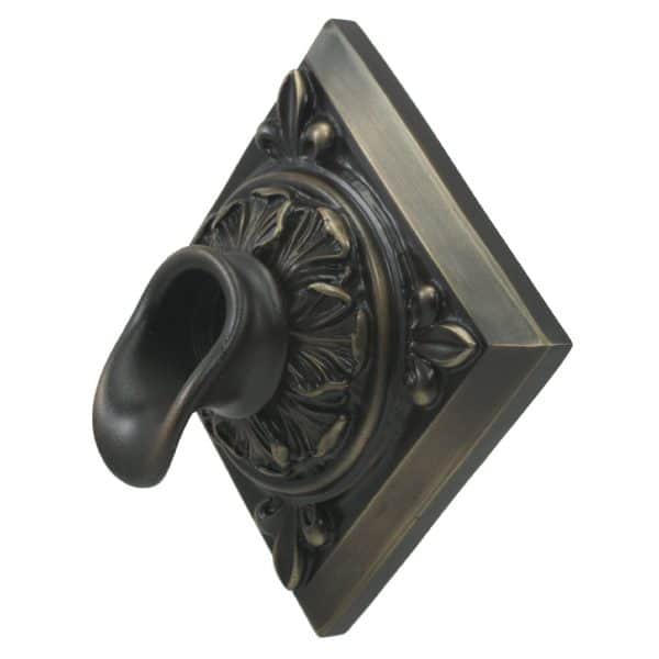 Short Oak Leaf Scupper – Diamond - Majestic Fountains