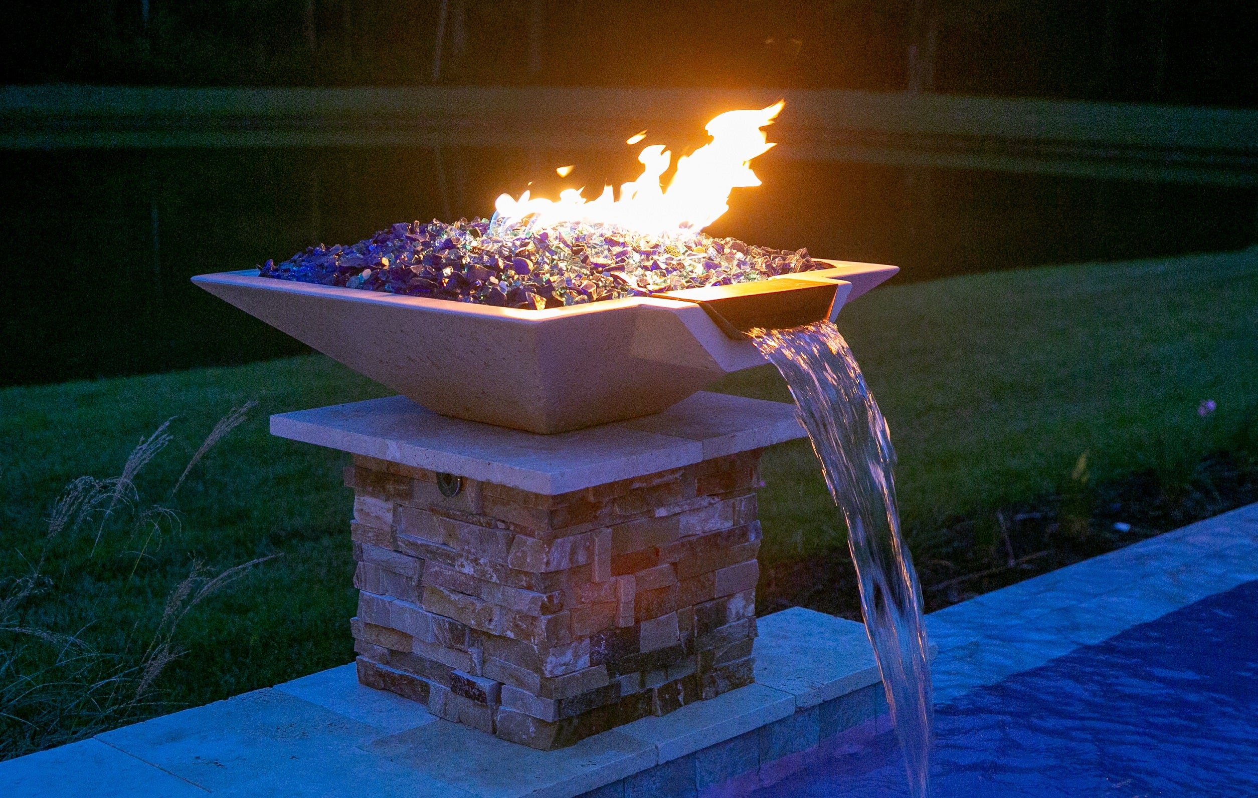 TessaRai Square Fire & Water Bowl in GFRC Concrete - Majestic Fountains