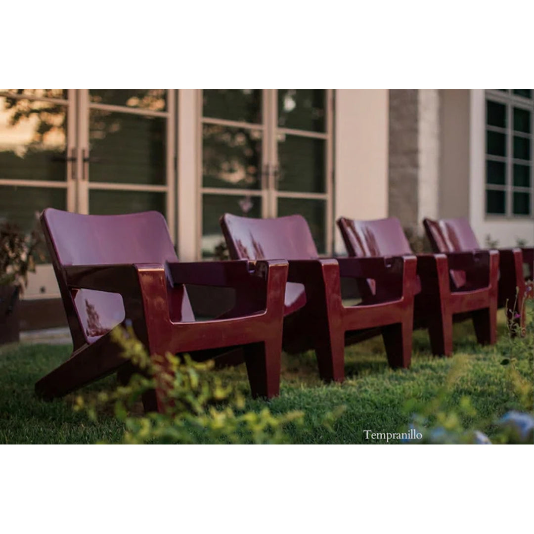 Tupelo Bask Lounge Chair - In-Pool & Patio Furniture - Majestic Fountains