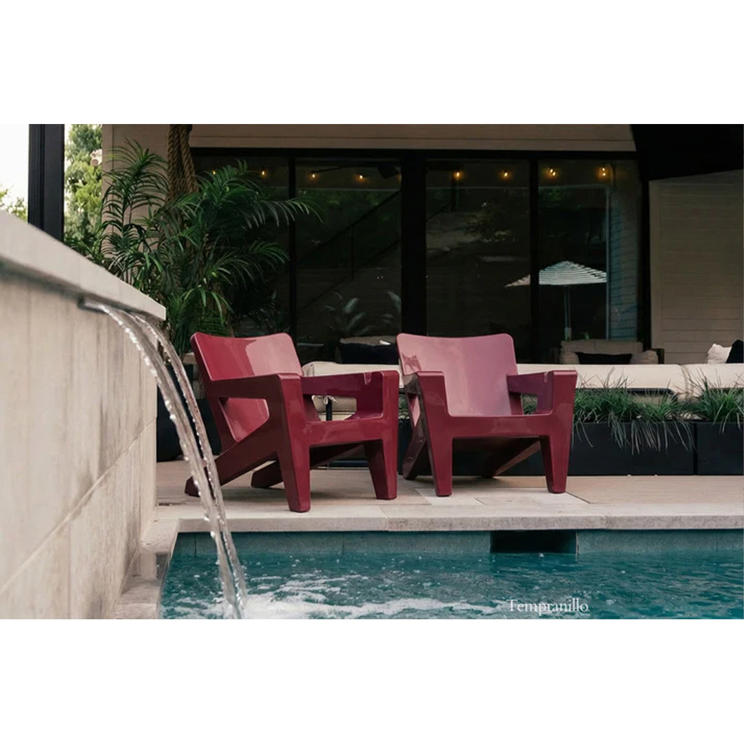Tupelo Bask Lounge Chair - In-Pool & Patio Furniture - Majestic Fountains