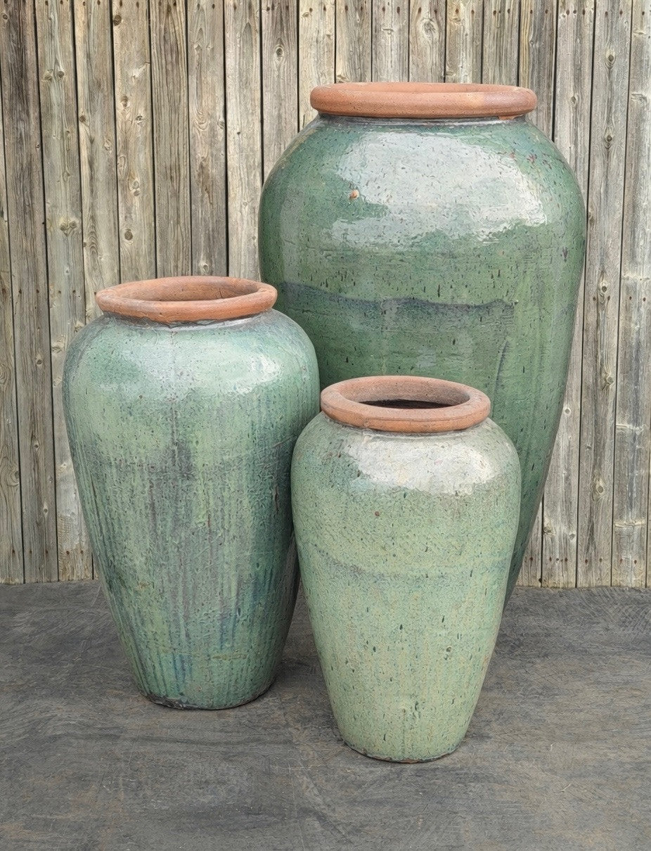 Tuscany Laurel Triple Ceramic Vase FNT50915 - Complete Fountain Kit